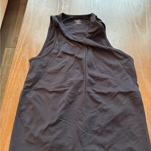 Athleta Black Sleeveless Athletic Top size Small